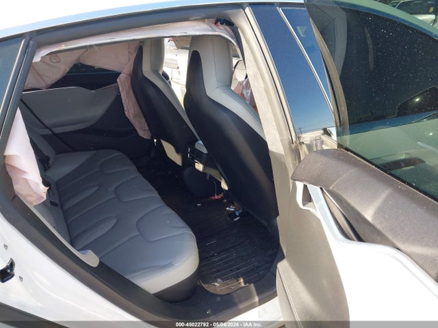 Tesla Model S P85 2014 5YJSA1H14EFP65276 Image 8