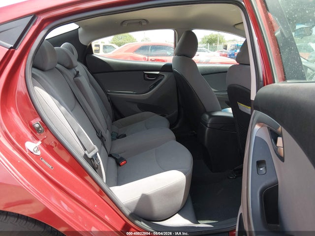 5NPDH4AE8EH545756 Hyundai ELANTRA SE