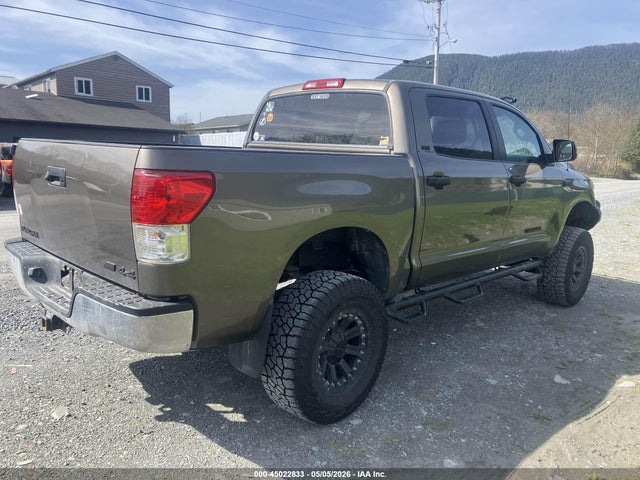 Продаж на аукціоні авто 2011 Toyota Tundra Grade 5.7l V8, vin: 5TFDW5F17BX177393, номер лоту: 45022833