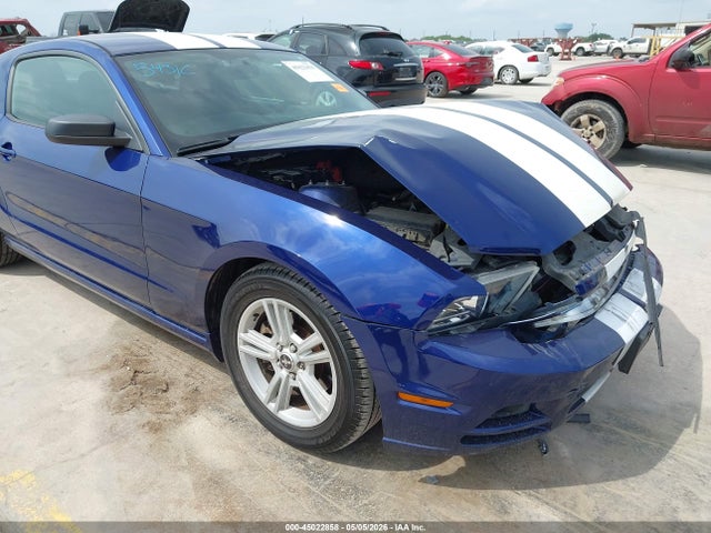 Продажа на аукционе авто 2014 Ford Mustang V6, vin: 1ZVBP8AM1E5250584, номер лота: 45022858