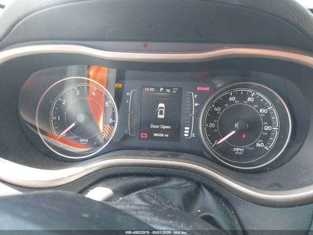 2014 Jeep Cherokee Latitude მანქანა იყიდება აუქციონზე, vin: 1C4PJLCB7EW143171, აუქციონის ნომერი: 45022976