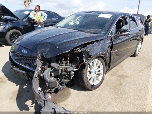 Ford Fusion Energi Titanium 2019 3FA6P0SU0KR232368 Image 2