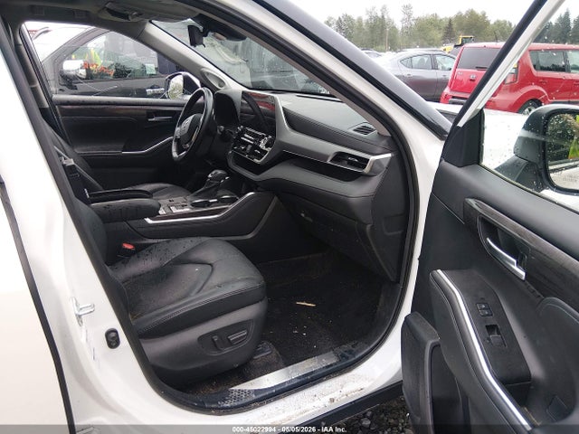 Toyota Highlander Hybrid Platinum 2021 5TDEBRCH5MS052233 Image 17