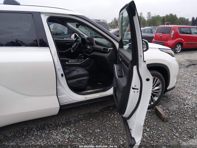 Toyota Highlander Hybrid Platinum 2021 5TDEBRCH5MS052233 Image 5