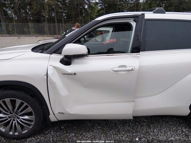 Toyota Highlander Hybrid Platinum 2021 5TDEBRCH5MS052233 Image 6