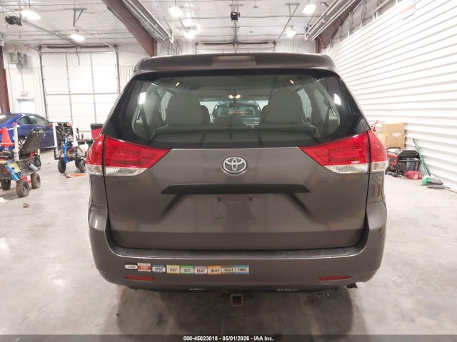 Aukcja sprzedaży 2011 Toyota Sienna Base V6, vin: 5TDZK3DCXBS010025, numer aukcji: 45023018