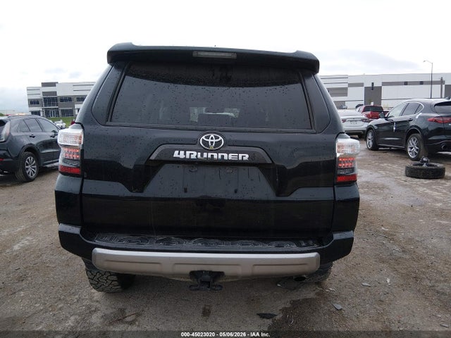 45023020 :رقم المزاد ، JTEPU5JR6M5930356 vin ، 2021 Toyota 4runner Trd Off Road مزاد بيع