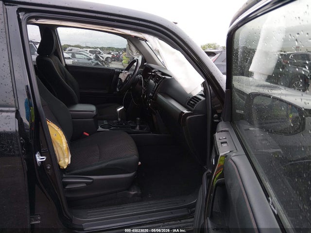 45023020 :رقم المزاد ، JTEPU5JR6M5930356 vin ، 2021 Toyota 4runner Trd Off Road مزاد بيع