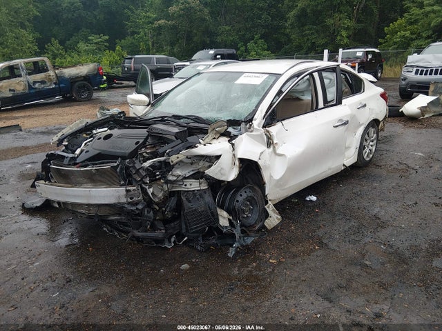 Продаж на аукціоні авто 2017 Nissan Altima 2.5 S, vin: 1N4AL3AP8HN330725, номер лоту: 45023067