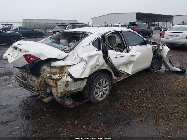 Продаж на аукціоні авто 2017 Nissan Altima 2.5 S, vin: 1N4AL3AP8HN330725, номер лоту: 45023067