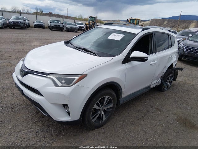 45023094 :رقم المزاد ، 2T3RFREV0JW792646 vin ، 2018 Toyota Rav4 Xle مزاد بيع