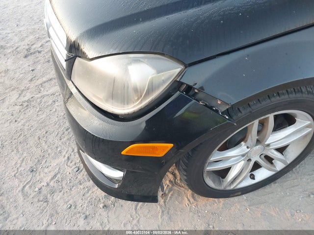 45023104 :رقم المزاد ، WDDGF4HBXDA873562 vin ، 2013 Mercedes-benz C 250 Sport مزاد بيع