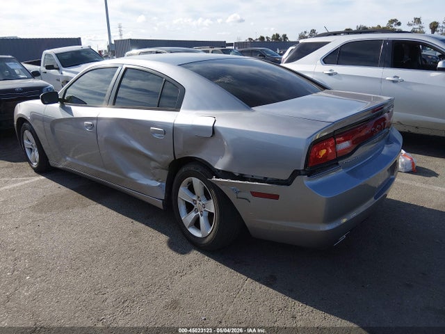 45023123 :رقم المزاد ، 2C3CDXBG6EH155213 vin ، 2014 Dodge Charger Se مزاد بيع