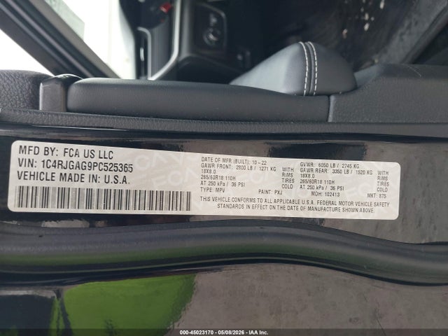 45023170 :رقم المزاد ، 1C4RJGAG9PC525365 vin ، 2023 Jeep Grand Cherokee Laredo 4x2 مزاد بيع