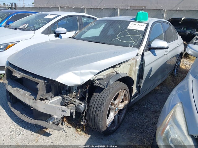 BMW 330I 2018 WBA8B9G57JNU58218 Image 2
