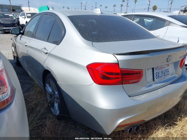 BMW 330I 2018 WBA8B9G57JNU58218 Image 3