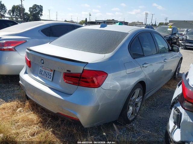BMW 330I 2018 WBA8B9G57JNU58218 Image 4