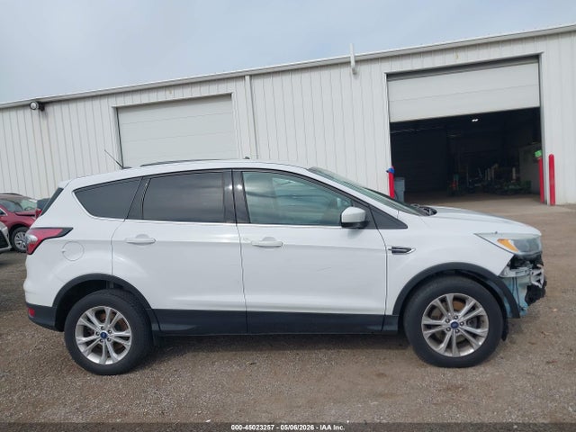 Продаж на аукціоні авто 2017 Ford Escape Se, vin: 1FMCU9GDXHUD44322, номер лоту: 45023257