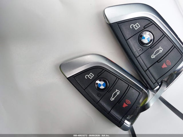 2016 Bmw X5 Xdrive50i მანქანა იყიდება აუქციონზე, vin: 5UXKR6C55G0J82991, აუქციონის ნომერი: 45023272