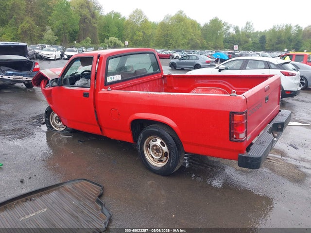 45023287 :رقم المزاد ، 1B7FL26P2TS551976 vin ، 1996 Dodge Dakota مزاد بيع