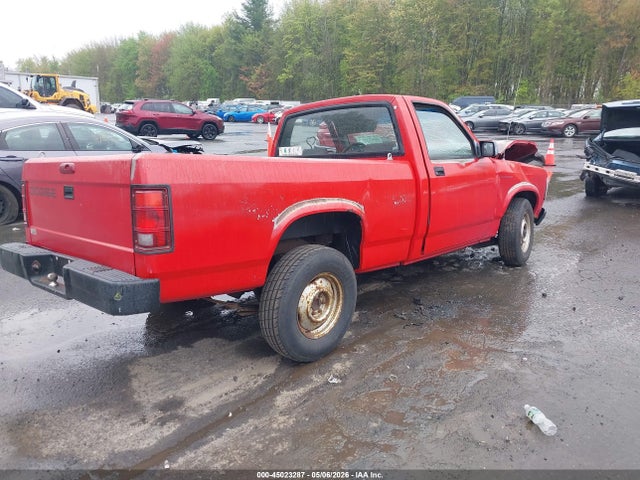 45023287 :رقم المزاد ، 1B7FL26P2TS551976 vin ، 1996 Dodge Dakota مزاد بيع