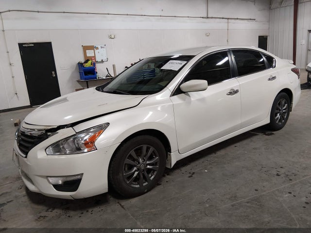 2015 Nissan Altima 2.5 S მანქანა იყიდება აუქციონზე, vin: 1N4AL3APXFC492042, აუქციონის ნომერი: 45023298