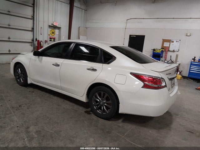 2015 Nissan Altima 2.5 S მანქანა იყიდება აუქციონზე, vin: 1N4AL3APXFC492042, აუქციონის ნომერი: 45023298