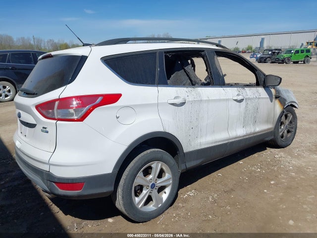 Продажа на аукционе авто 2015 Ford Escape Se, vin: 1FMCU9GX1FUB97766, номер лота: 45023311