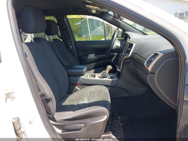 45023316 :رقم المزاد ، 1C4RJFAGXHC841837 vin ، 2017 Jeep Grand Cherokee Laredo 4x4 مزاد بيع