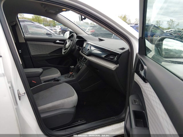 Продажа на аукционе авто 2022 Volkswagen Taos 1.5t S, vin: 3VVCX7B20NM083547, номер лота: 45023321