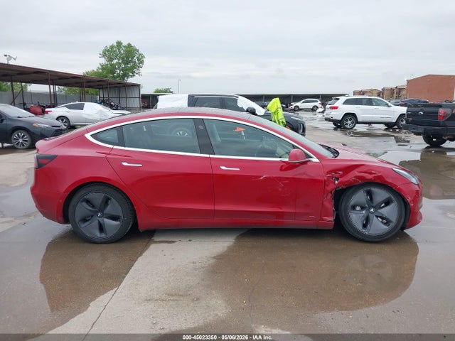 2018 Tesla Model 3 Long Range/mid Range მანქანა იყიდება აუქციონზე, vin: 5YJ3E1EA7JF030718, აუქციონის ნომერი: 45023350