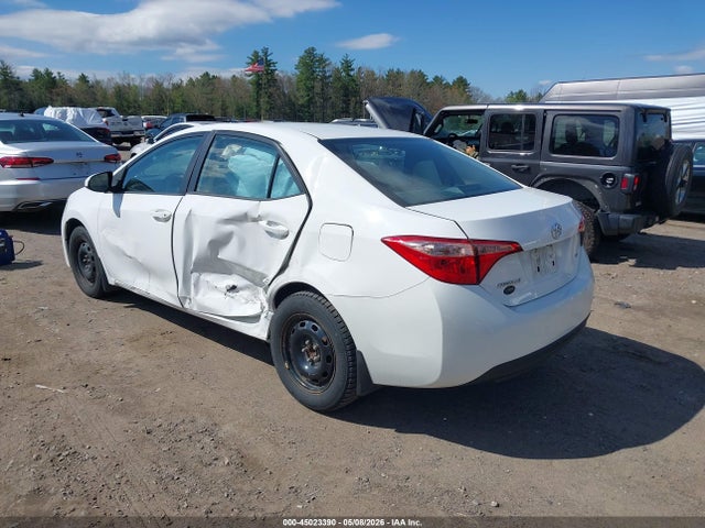 2T1BURHE8JC064750 Toyota COROLLA LE