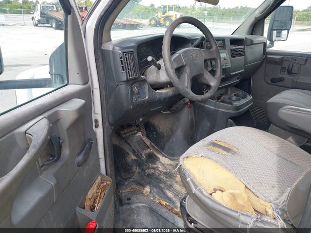 2005 Chevrolet Express Cutaway Base W/c7l/c7n მანქანა იყიდება აუქციონზე, vin: 1GBJG31U551154681, აუქციონის ნომერი: 45023402