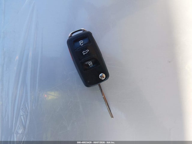 2012 Volkswagen Passat 2.5l Se მანქანა იყიდება აუქციონზე, vin: 1VWBP7A30CC042111, აუქციონის ნომერი: 45023429