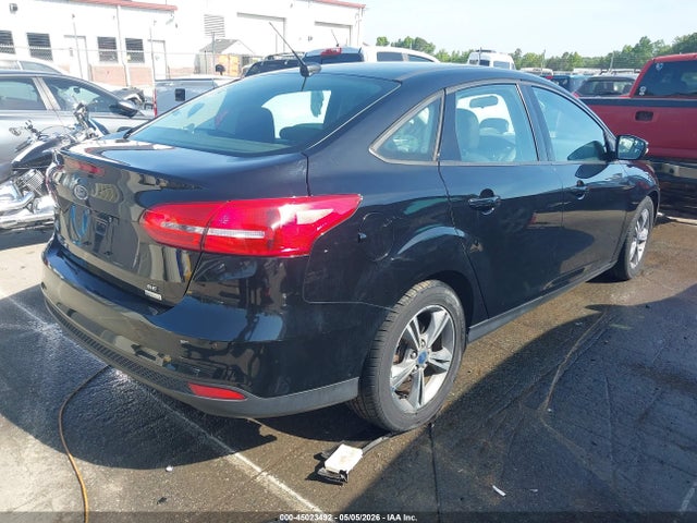 45023492 :رقم المزاد ، 1FADP3FE4HL335196 vin ، 2017 Ford Focus Se مزاد بيع