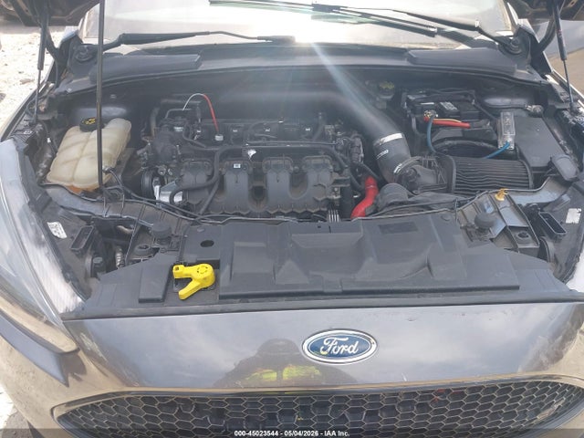 45023544 :رقم المزاد ، 1FADP3L93GL355042 vin ، 2016 Ford Focus St مزاد بيع