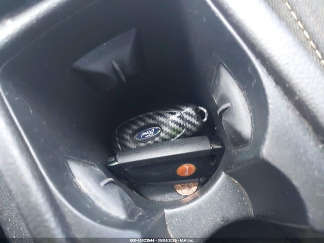 45023544 :رقم المزاد ، 1FADP3L93GL355042 vin ، 2016 Ford Focus St مزاد بيع
