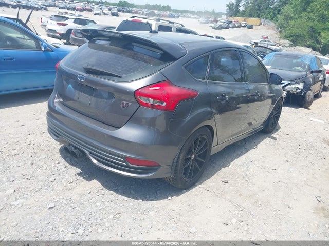 45023544 :رقم المزاد ، 1FADP3L93GL355042 vin ، 2016 Ford Focus St مزاد بيع