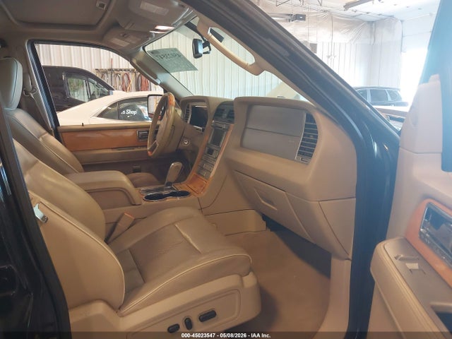 Продажа на аукционе авто 2009 Lincoln Navigator, vin: 5LMFU28559EJ00498, номер лота: 45023547