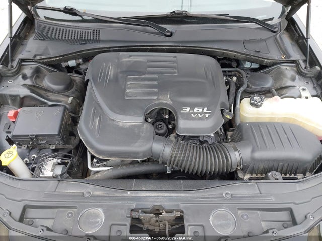 Продажа на аукционе авто 2016 Chrysler 300c Awd, vin: 2C3CCAKG6GH304917, номер лота: 45023567
