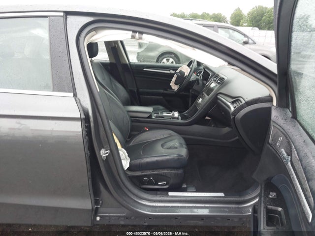 45023570 :رقم المزاد ، 3FA6P0D93KR116932 vin ، 2019 Ford Fusion Titanium مزاد بيع