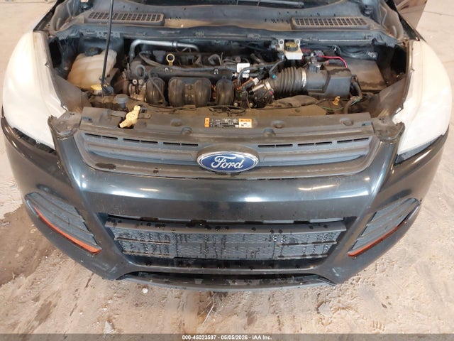 Продаж на аукціоні авто 2014 Ford Escape S, vin: 1FMCU0F76EUA40942, номер лоту: 45023597