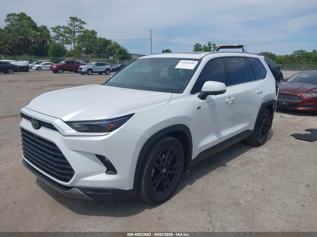 Toyota Grand Highlander Limited 2025 5TDAAAB55SS073364 Image 2