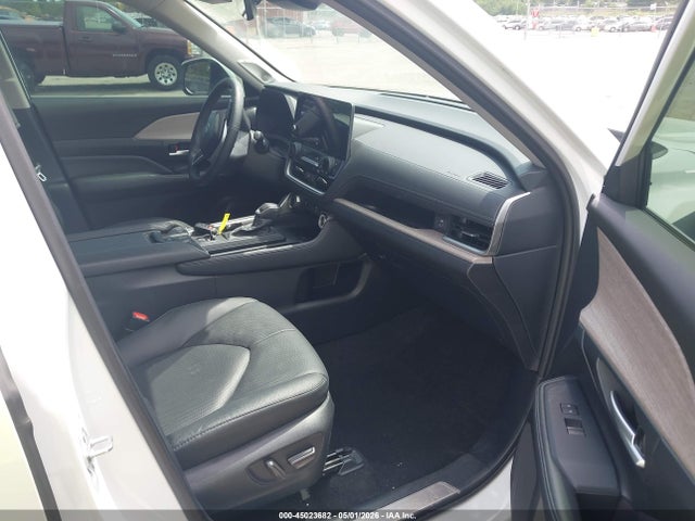Toyota Grand Highlander Limited 2025 5TDAAAB55SS073364 Image 5