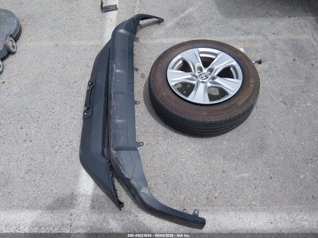 2T3W1RFV5SW425050 Toyota Rav4 Xle