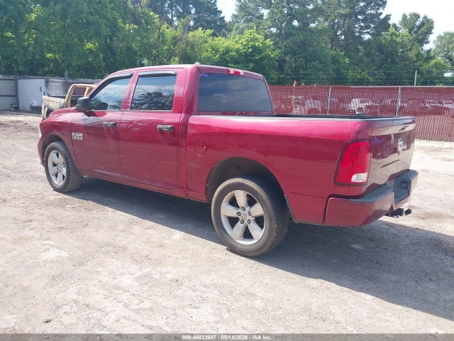 45023687 :رقم المزاد ، 1C6RR6KG1FS675869 vin ، 2015 Ram 1500 Express مزاد بيع