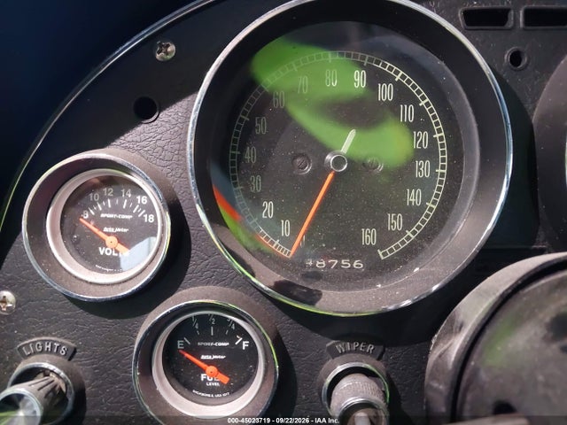 45023719 :رقم المزاد ، 40867S111551 vin ، 1964 Chev Corvette مزاد بيع