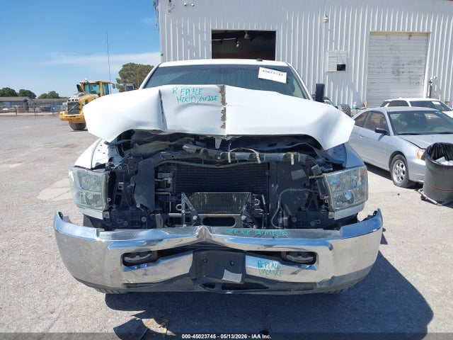 45023745 :رقم المزاد ، 3C6UR5HJ0JG209194 vin ، 2018 Ram 2500 مزاد بيع