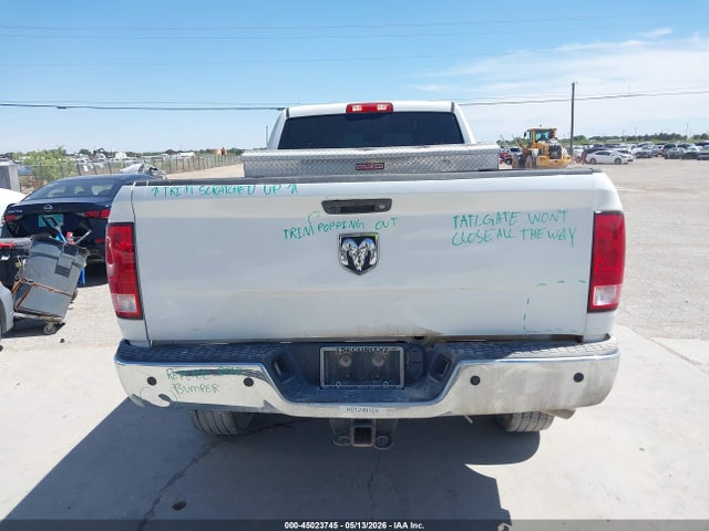 45023745 :رقم المزاد ، 3C6UR5HJ0JG209194 vin ، 2018 Ram 2500 مزاد بيع