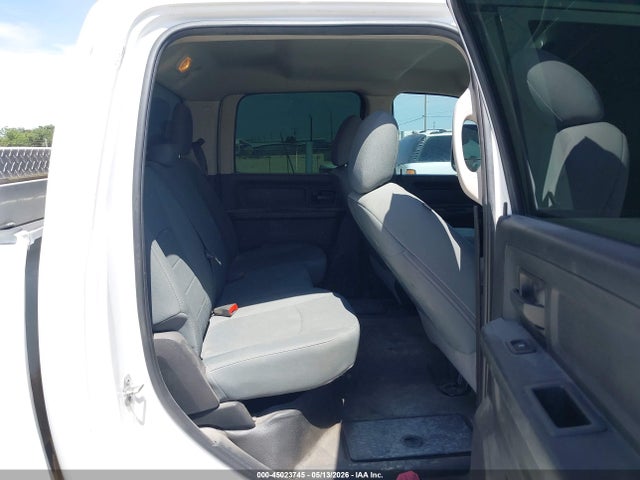 45023745 :رقم المزاد ، 3C6UR5HJ0JG209194 vin ، 2018 Ram 2500 مزاد بيع